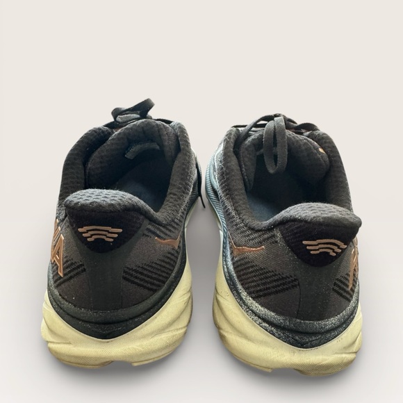 Hoka Women’s Clifton 9 Rose Gold and Black size 9 - Picture 8 of 13